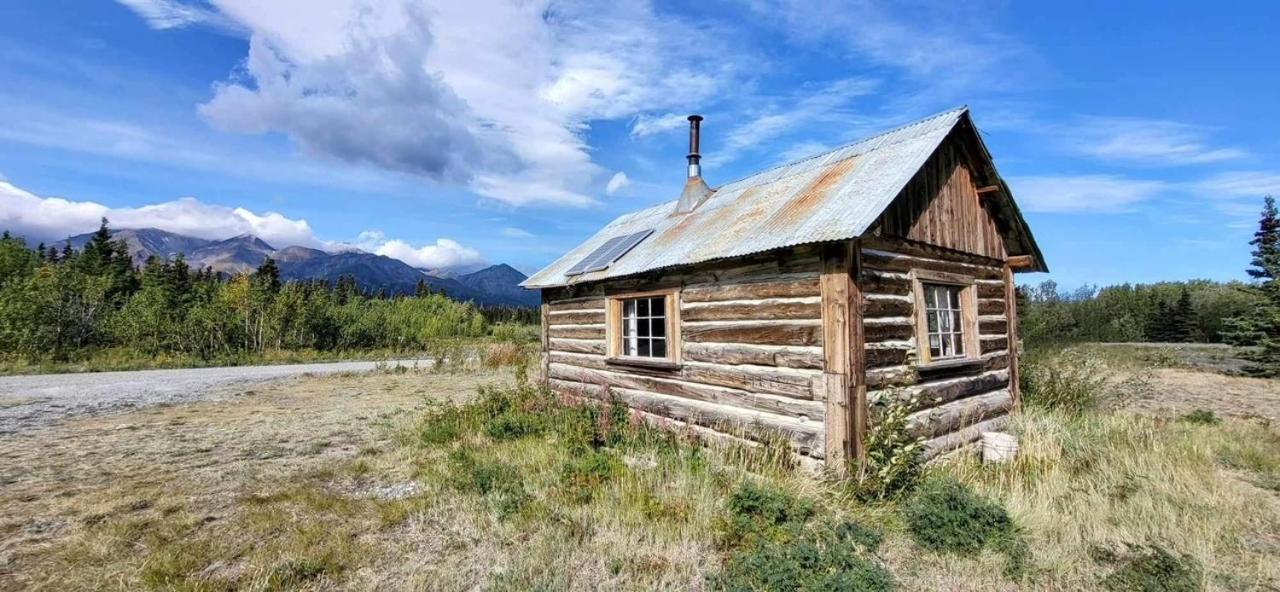 Mount Logan Ecolodge & Retreat Center Haines Junction Dış mekan fotoğraf