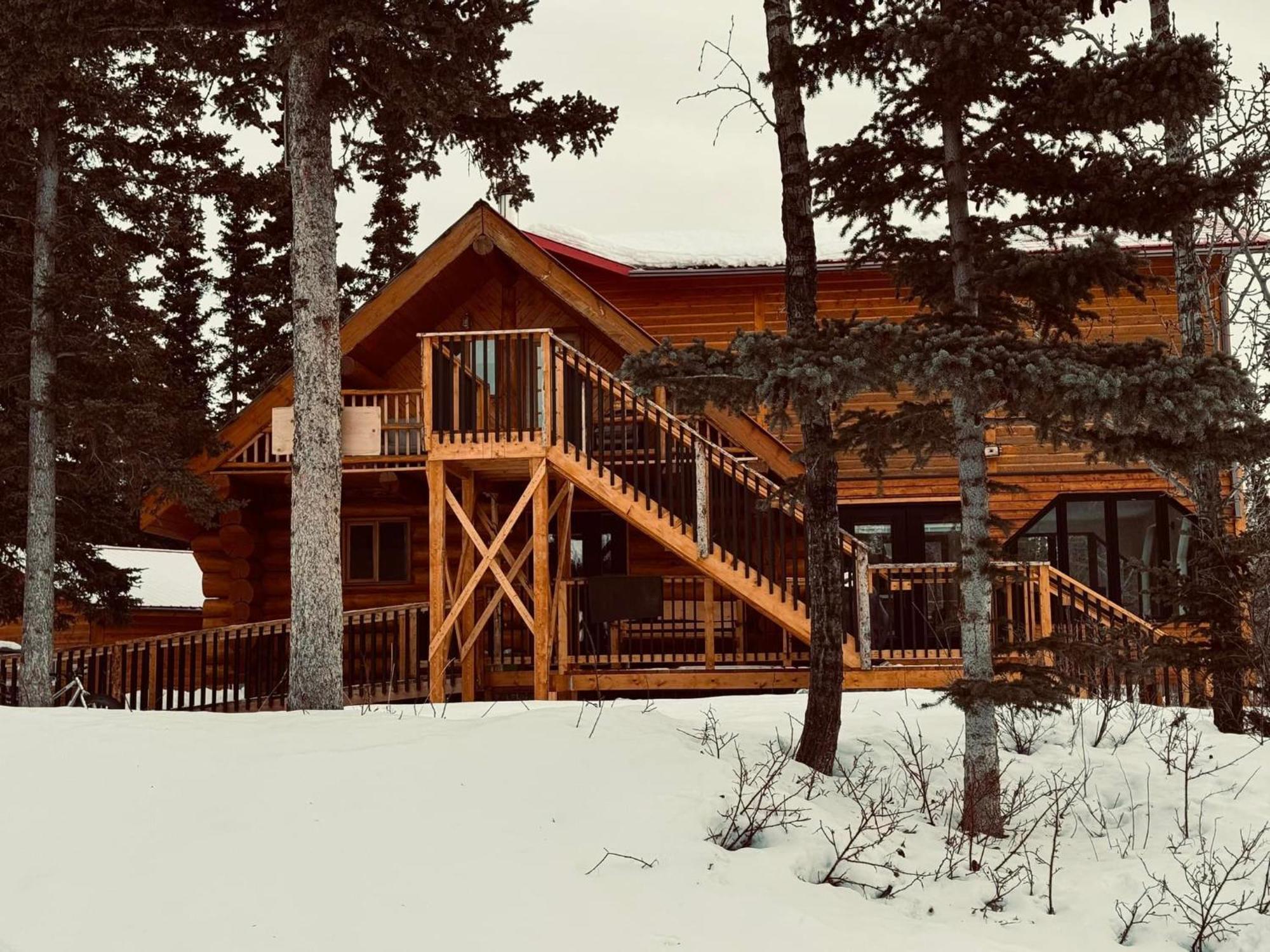 Mount Logan Ecolodge & Retreat Center Haines Junction Dış mekan fotoğraf